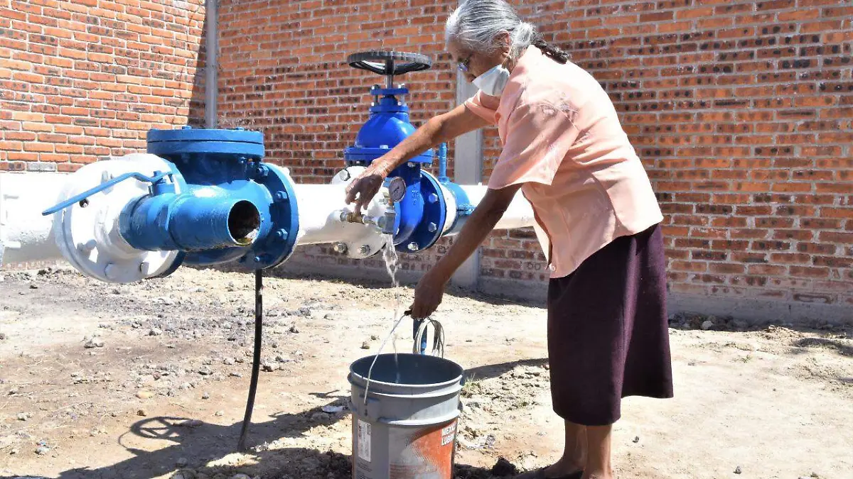 GUANAJUATO-AUMENTO DE CONSUMO DE AGUA EN PANDEMIA-guadalupe trejo el sol de salamanca (2)